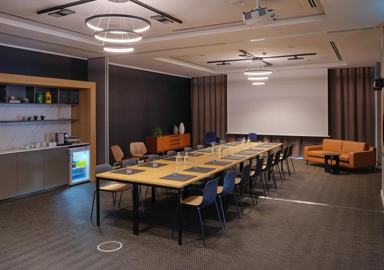 Adina Apartment Hotel كولونيا المظهر الخارجي الصورة